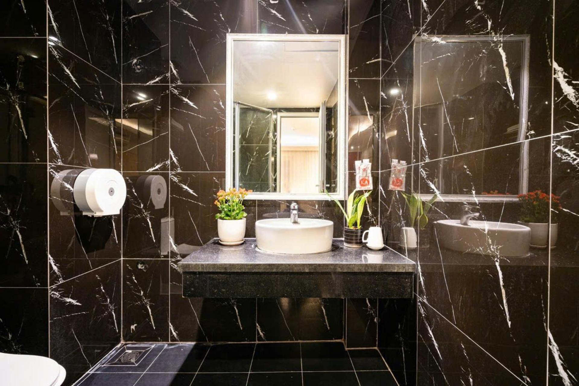 Kieu Anh Hotel Ha Noi Hanoi Exterior photo