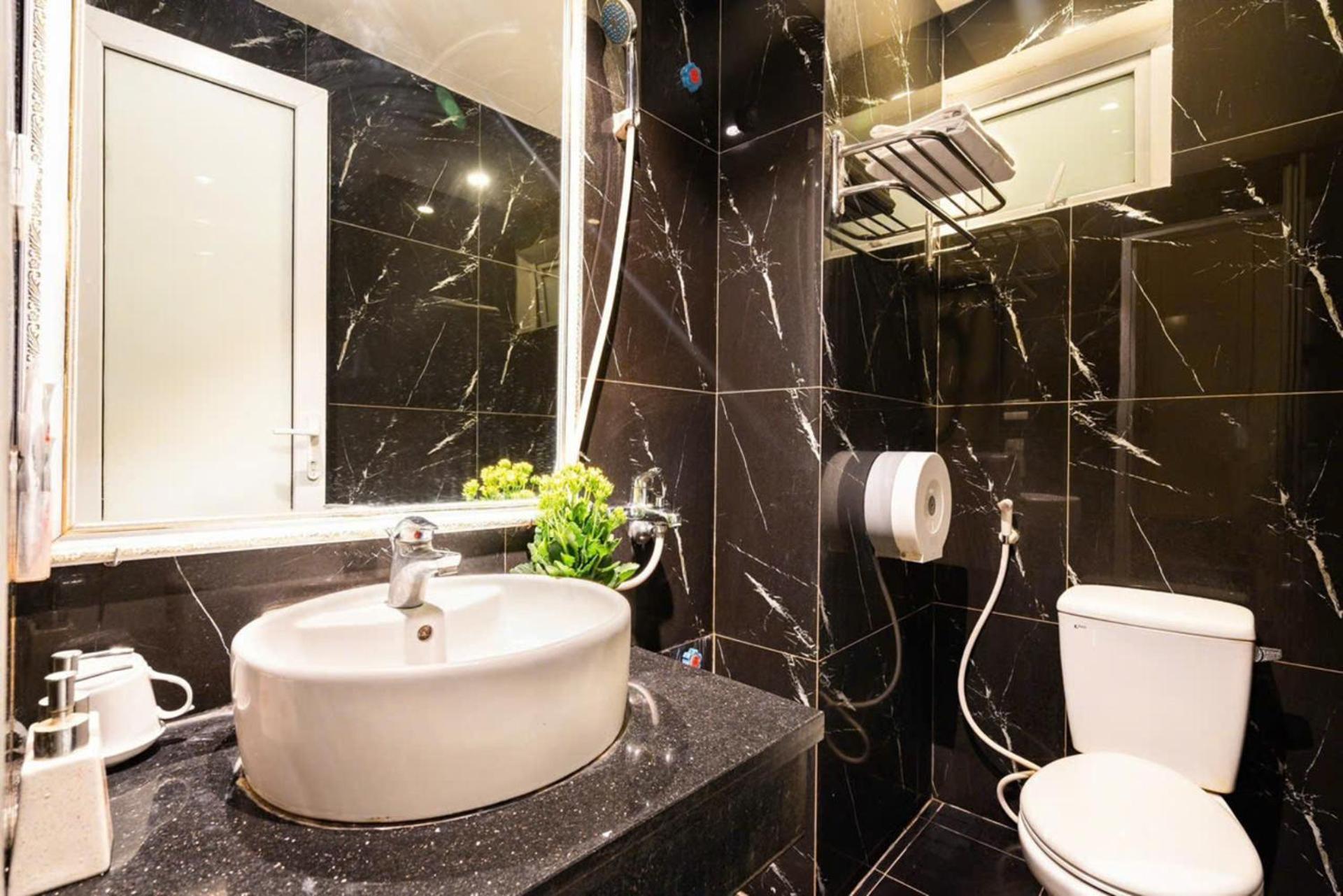 Kieu Anh Hotel Ha Noi Hanoi Exterior photo